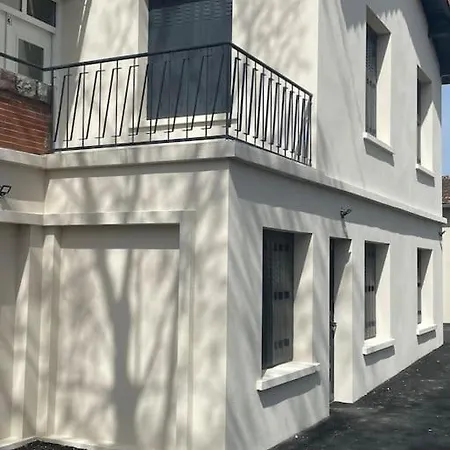 Apartment - 4 *